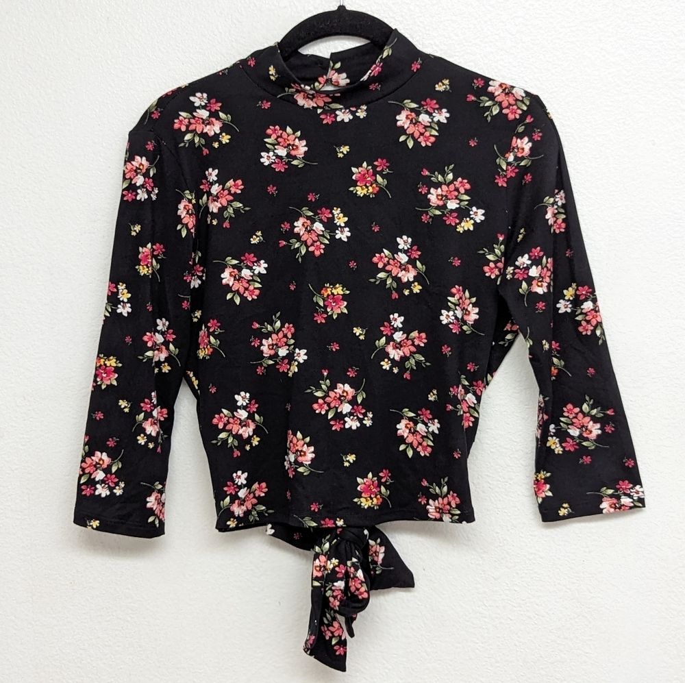 Ragdoll Floral Backless Tie Crop Top